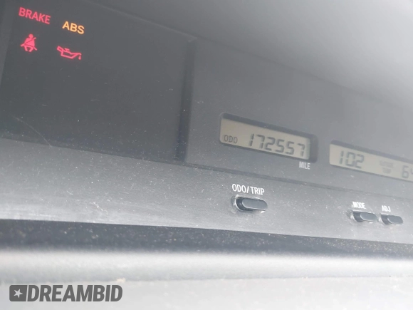 2000 Toyota Avalon XL with VIN 4T1BF28B5YU107764, listed as a IAAI auction lot 42322974 with 172,557 mi miles and . Bid and sale history available at DreamBid. Image 15.