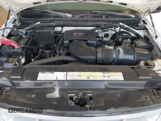 1998 Ford F-250 z VIN 1FTPF27M7WKC04485, wystawiony jako IAAI lot #42590365 z przebiegiem 80 780 mil mil oraz . Historia ofert i sprzedaży dostępna na DreamBid. Obrazek 10.