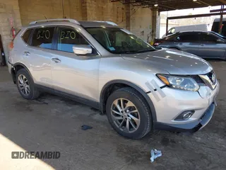 2015 Nissan Rogue SL with VIN 5N1AT2MV4FC892446, listed as a IAAI auction lot 41990895 with 185,423 mi miles. Bid and sale history available at carsss.com. Image 1.