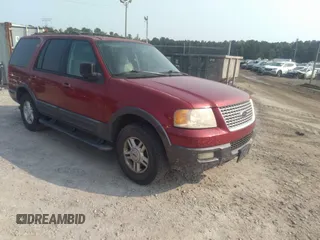2004 Ford Expedition Special Service z VIN 1FMFU15L84LB10446, wystawiony jako IAAI lot #42352416 z przebiegiem 273 817 mil mil oraz . Historia ofert i sprzedaży dostępna na DreamBid. Obrazek 1.