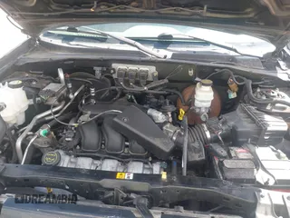 2006 Ford Escape XLT with VIN 1FMYU93166KA11593, listed as a IAAI auction lot 42547931 with 176,273 mi miles and . Bid and sale history available at DreamBid. Image 10.
