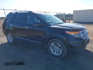 2013 Ford Explorer XLT with VIN 1FM5K7D83DGA70965, listed as a IAAI auction lot 41774189 with 159,032 mi miles. Bid and sale history available at carsss.com. Image 1.
