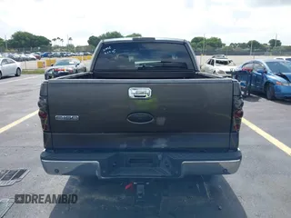 2006 Ford F-150 XLT с VIN 1FTPW12556FA47557, выставлен на аукционе IAAI как лот 42657262 с пробегом Не указан миль и . История ставок и продаж доступна на DreamBid. Изображение 17.