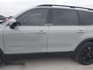 2024 Kia Telluride SX Prestige X-Pro with VIN 5XYP5DGC4RG427373, listed as a IAAI auction lot 41371537 with 11,808 mi miles and . Bid and sale history available at DreamBid. Image 14.