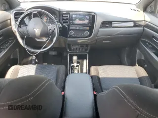 2018 Mitsubishi Outlander SE with VIN JA4AD3A30JZ044185, listed as a Copart auction lot 60111175 with 147,288 mi miles and Salvage title. Bid and sale history available at DreamBid. Image 8.