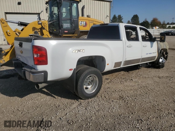2014 Chevrolet Silverado 3500HD LTZ with VIN 1GC4K1C84EF127681, listed as a Copart auction lot 73954134 with 0 mi miles and Salvage Title. Bid and sale history available at carsss.com. Image 3.