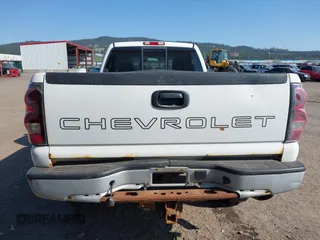 2007 Chevrolet Silverado 3500 SRW Wrk Trk with VIN 1GCHK34UX7E103046, listed as a IAAI auction lot 42090728 with 55,376 mi miles. Bid and sale history available at carsss.com. Image 16.