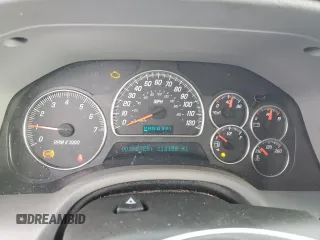 2005 GMC Envoy SLT with VIN 1GKDT13S952155528, listed as a Copart auction lot 76095784 with 212,458 mi miles and Clean Title. Bid and sale history available at carsss.com. Image 9.