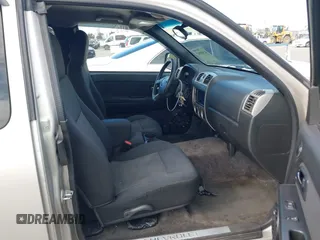 2008 Chevrolet Colorado 1LT z VIN 1GCCS39E188192565, wystawiony jako IAAI lot #41901967 z przebiegiem 282 987 mil mil oraz . Historia ofert i sprzedaży dostępna na DreamBid. Obrazek 5.