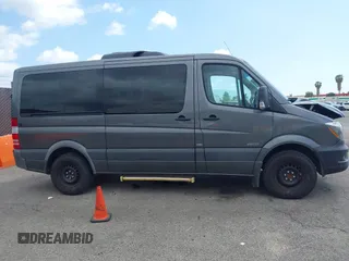 2015 Mercedes-Benz Sprinter Passenger with VIN WDZPE7DC1FP111850, listed as a IAAI auction lot 41920037 with 127,121 mi miles. Bid and sale history available at carsss.com. Image 13.