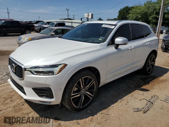 2018 Volvo XC60 R-Design z VIN YV4A22RM1J1023621, wystawiony jako Copart lot #65440304 z przebiegiem 127 751 mil mil oraz Szkoda całkowita • Salvage title. Historia ofert i sprzedaży dostępna na DreamBid. Obrazek 1.
