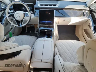 2024 Mercedes-Benz S 580 z VIN W1K6G7GB8RA270094, wystawiony jako Copart lot #78233864 z przebiegiem 3 565 mil mil oraz Szkoda całkowita • Salvage title. Historia ofert i sprzedaży dostępna na DreamBid. Obrazek 8.