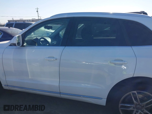 2014 Audi Q5 Premium Plus z VIN WA1CMAFP0EA067186, wystawiony jako IAAI lot #42341367 z przebiegiem 109 463 mil mil oraz . Historia ofert i sprzedaży dostępna na DreamBid. Obrazek 14.