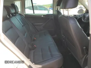2012 Volkswagen Tiguan SE z VIN WVGAV7AX6CW543053, wystawiony jako Copart lot #53160825 z przebiegiem 167 185 mil mil oraz Szkody całkowita. Historia ofert i sprzedaży dostępna na DreamBid. Obrazek 11.