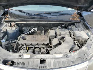 2011 Kia Sorento LX with VIN 5XYKT3A19BG100376, listed as a Copart auction lot 51513125 with 194,705 mi miles and Clean Title. Bid and sale history available at carsss.com. Image 11.