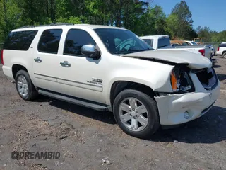 2013 GMC Yukon XL SLT with VIN 1GKS1KE00DR356030, listed as a IAAI auction lot 41969667 with 184,272 mi miles. Bid and sale history available at carsss.com. Image 1.