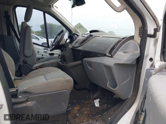 2016 Ford Transit XL z VIN 1FBZX2YM9GKA49741, wystawiony jako IAAI lot #42502394 z przebiegiem 70 321 mil mil oraz . Historia ofert i sprzedaży dostępna na DreamBid. Obrazek 5.