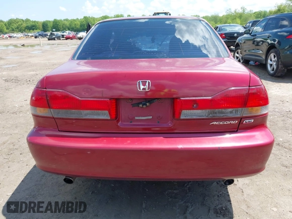 2001 Honda Accord EX с VIN 1HGCG16561A041179, выставлен на аукционе IAAI как лот 42256117 с пробегом 230 911 миль миль и . История ставок и продаж доступна на DreamBid. Изображение 16.