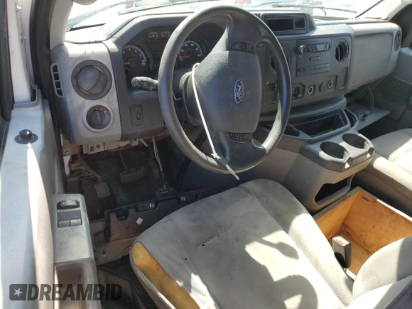 2010 Ford Econoline Cargo Commercial z VIN 1FTNE2EW0ADA39892, wystawiony jako Copart lot #75612664 z przebiegiem 250 805 mil mil oraz Nie do naprawy • Non repairable. Historia ofert i sprzedaży dostępna na DreamBid. Obrazek 8.