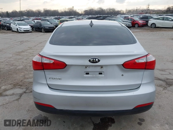 2015 Kia Forte LX with VIN KNAFK4A69F5437163, listed as a IAAI auction lot 42014912 with 220,953 mi miles and . Bid and sale history available at carsss.com. Image 17.