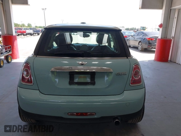 2012 MINI Hardtop with VIN WMWSU3C55CT261047, listed as a IAAI auction lot 42160995 with 123,879 mi miles and . Bid and sale history available at DreamBid. Image 17.