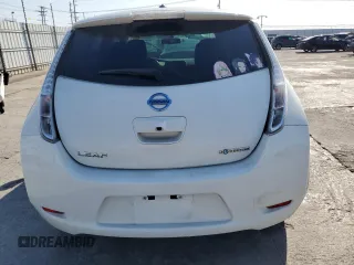 2015 Nissan LEAF S with VIN 1N4AZ0CP4FC333348, listed as a Copart auction lot 52202395 with 44,926 mi miles and Salvage Title. Bid and sale history available at DreamBid. Image 6.