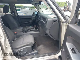 2008 Jeep Commander Sport с VIN 1J8HG48K68C181913, выставлен на аукционе IAAI как лот 42620491 с пробегом 192 384 миль миль и . История ставок и продаж доступна на DreamBid. Изображение 5.