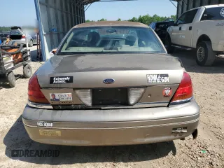 2003 Ford Crown Victoria LX z VIN 2FAFP74W33X141881, wystawiony jako Copart lot #54204695 z przebiegiem 98 466 mil mil oraz Szkoda całkowita • Salvage title. Historia ofert i sprzedaży dostępna na DreamBid. Obrazek 6.
