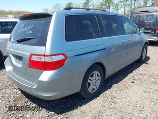 2006 Honda Odyssey EX-L z VIN 5FNRL38786B105476, wystawiony jako IAAI lot #42141512 z przebiegiem Nie podano mil oraz . Historia ofert i sprzedaży dostępna na DreamBid. Obrazek 4.