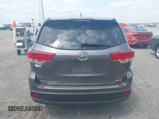 2019 Toyota Highlander SE with VIN 5TDKZRFH3KS353087, listed as a IAAI auction lot 42006593 with 74,214 mi miles and . Bid and sale history available at DreamBid. Image 17.