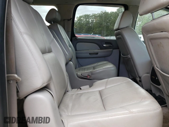 2008 Chevrolet Suburban LT with VIN 1GNFC16038J231941, listed as a Copart auction lot 76061534 with 239,562 mi miles and Salvage Title. Bid and sale history available at carsss.com. Image 11.