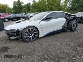 2016 BMW i8 z VIN WBY2Z2C53GV675600, wystawiony jako Copart lot #69637234 z przebiegiem 26 756 mil mil oraz Czysty tytuł • Clean title. Historia ofert i sprzedaży dostępna na DreamBid. Obrazek 1.