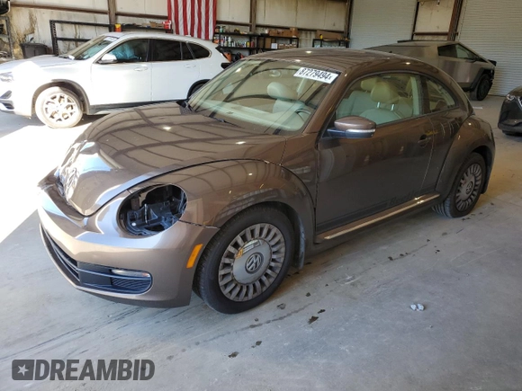 2014 Volkswagen Beetle 2.5L w/Sun with VIN 3VWJP7AT0EM632824, listed as a Copart auction lot 87279494 with Not Provided miles and Salvage Title. Bid and sale history available at DreamBid. Image 1.