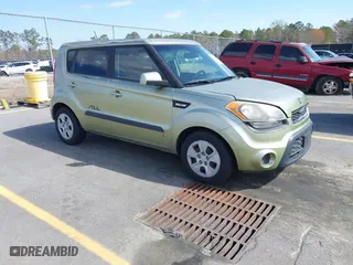 2013 Kia Soul with VIN KNDJT2A53D7543244, listed as a IAAI auction lot 41795782 with 158,671 mi miles. Bid and sale history available at carsss.com. Image 1.