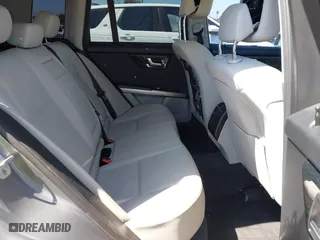 2015 Mercedes-Benz GLK-Class GLK 350 with VIN WDCGG5HB9FG347334, listed as a IAAI auction lot 41840757 with 81,587 mi miles. Bid and sale history available at carsss.com. Image 8.