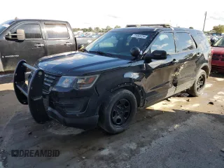 2017 Ford Police Interceptor Utility z VIN 1FM5K8ATXHGC35415, wystawiony jako Copart lot #73063734 z przebiegiem 122 404 mil mil oraz Szkoda całkowita • Salvage title. Historia ofert i sprzedaży dostępna na DreamBid. Obrazek 1.