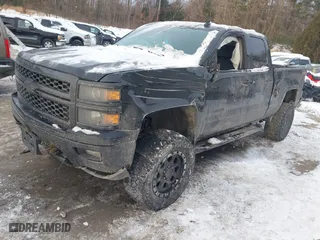 2015 Chevrolet Silverado 1500 LT with VIN 1GCVKREHXFZ350047, listed as a IAAI auction lot 41315609 with 134,560 mi miles. Bid and sale history available at carsss.com. Image 17.