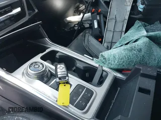 2024 Ford Explorer XLT с VIN 1FMSK7DH7RGA54617, выставлен на аукционе IAAI как лот 42208093 с пробегом Не указан миль и . История ставок и продаж доступна на DreamBid. Изображение 11.