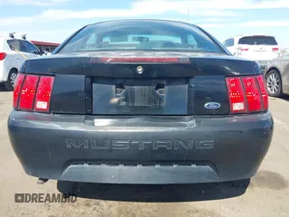 2001 Ford Mustang Standard with VIN 1FAFP40471F153561, listed as a IAAI auction lot 41650428 with 170,886 mi miles. Bid and sale history available at carsss.com. Image 16.