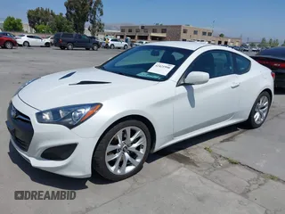 2013 Hyundai Genesis Coupe 2.0T with VIN KMHHT6KD7DU088682, listed as a IAAI auction lot 42421998 with 87,398 mi miles and . Bid and sale history available at DreamBid. Image 6.