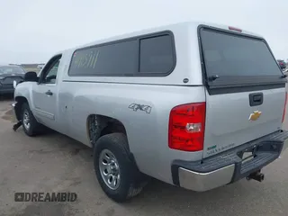 2012 Chevrolet Silverado 1500 LT with VIN 1GCNKSE04CZ182287, listed as a IAAI auction lot 41915911 with 125,217 mi miles. Bid and sale history available at carsss.com. Image 3.