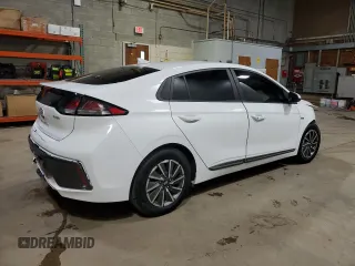 2020 Hyundai Ioniq SE with VIN KMHC75LJ5LU076400, listed as a Copart auction lot 48662015 with 32,300 mi miles and Clean title. Bid and sale history available at DreamBid. Image 3.