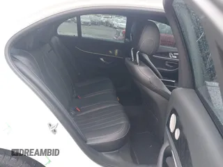 2023 Mercedes-Benz E 350 z VIN W1KZF8EB6PB119187, wystawiony jako IAAI lot #42179987 z przebiegiem 42 813 mil mil oraz . Historia ofert i sprzedaży dostępna na DreamBid. Obrazek 8.