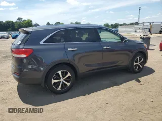 2016 Kia Sorento EX with VIN 5XYPH4A58GG117774, listed as a Copart auction lot 58323205 with 111,712 mi miles and Salvage title. Bid and sale history available at DreamBid. Image 3.