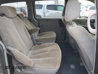 2008 Kia Sedona EX with VIN KNDMB233586209143, listed as a Copart auction lot 84625874 with 210,206 mi miles and Non Repairable. Bid and sale history available at carsss.com. Image 11.