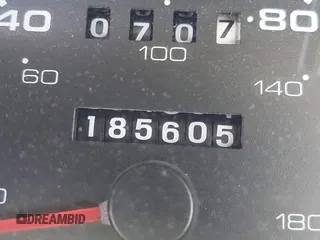 2002 Ford Taurus SES Standard with VIN 1FAFP55S42A135871, listed as a IAAI auction lot 40822596 with 185,605 mi miles. Bid and sale history available at carsss.com. Image 15.