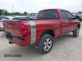 2007 Dodge 1500 SLT with VIN 1D7HU18P97S181800, listed as a IAAI auction lot 42135549 with 170,661 mi miles. Bid and sale history available at carsss.com. Image 4.