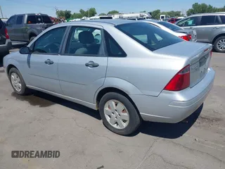 2007 Ford Focus S with VIN 1FAFP34N97W131230, listed as a IAAI auction lot 42661651 with 221,807 mi miles and . Bid and sale history available at DreamBid. Image 3.