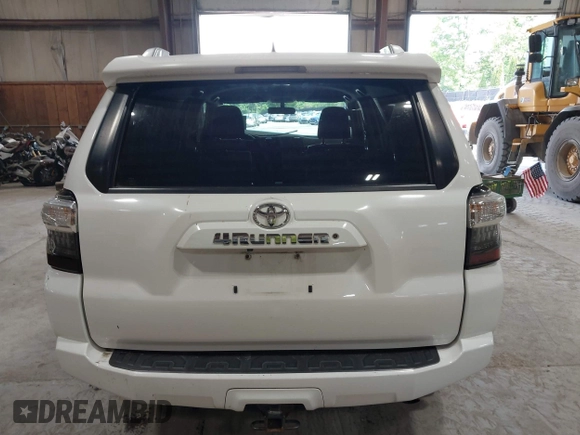 2016 Toyota 4Runner Limited with VIN JTEBU5JR8G5312700, listed as a IAAI auction lot 42368603 with 124,056 mi miles and . Bid and sale history available at DreamBid. Image 16.