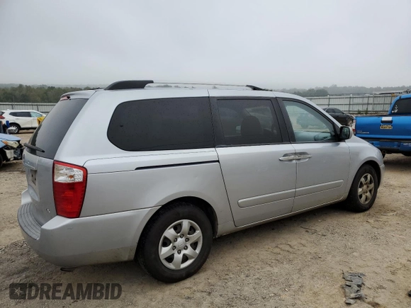 2009 Kia Sedona LX with VIN KNDMB233X96307389, listed as a Copart auction lot 71915474 with 285,338 mi miles and Salvage Title. Bid and sale history available at carsss.com. Image 3.